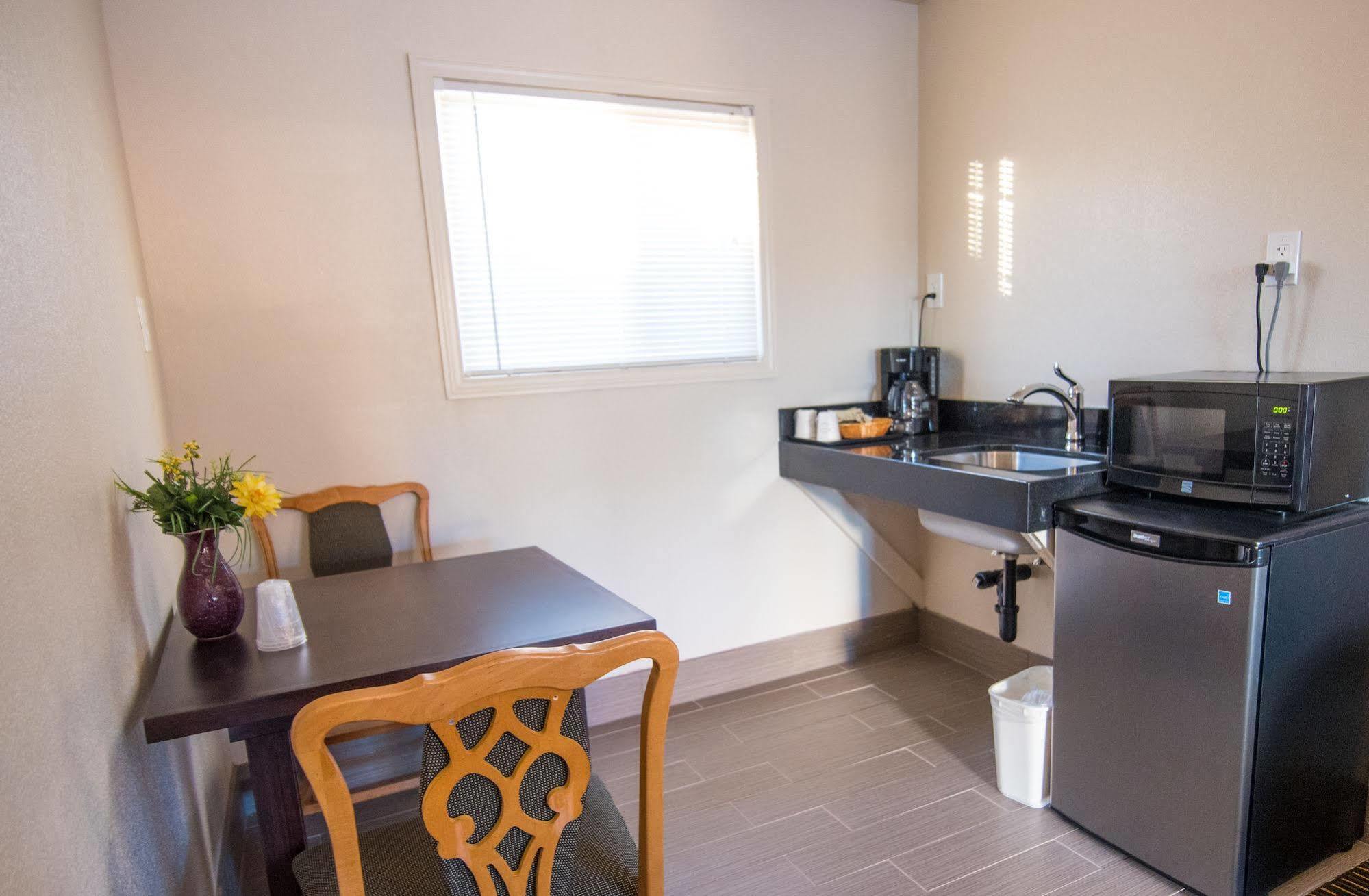 Budget Lodge Eugene - Airport Экстерьер фото